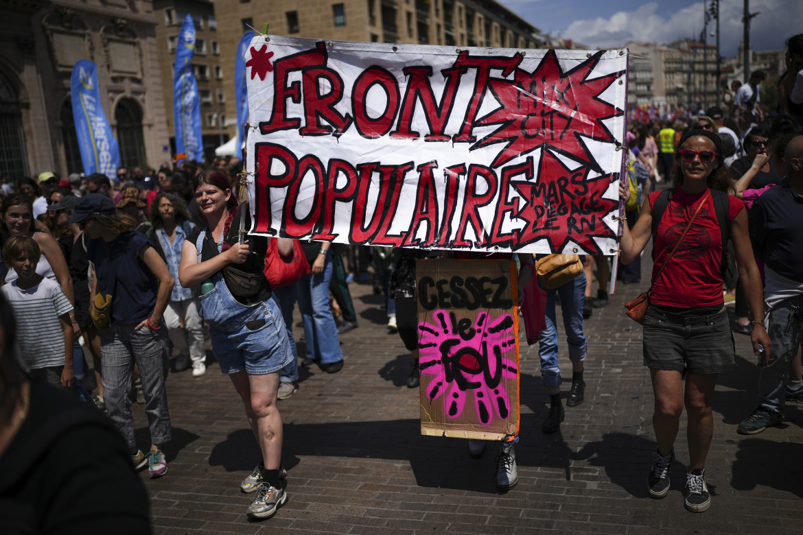 Un particolare della manifestazione di Marsiglia,