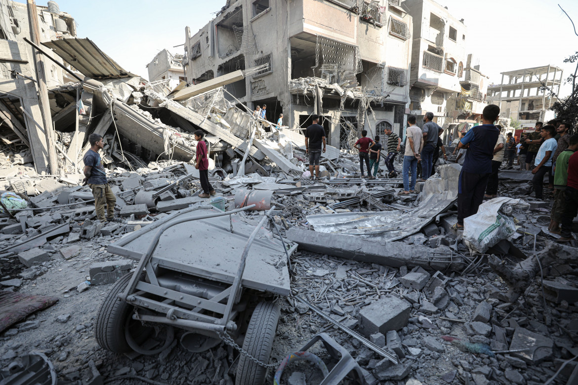 La casa della famiglia Hasnin a Shujayea in macerie dopo un raid israeliano Getty Images/Dawoud Abo Alkas