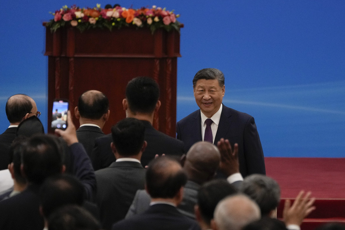 Xi Jinping ieri alla Grande sala del popolo a piazza Tien An Men Ap