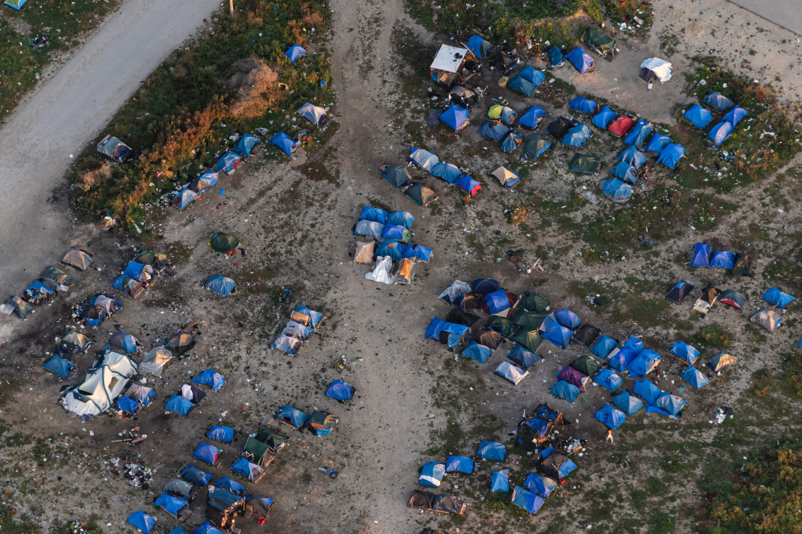 Accampamento a Calais (Ap)