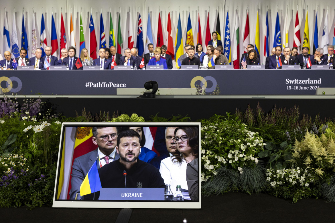 Volodymyr Zelensky alla conferenza di pace di Lucerna, in Svizzera