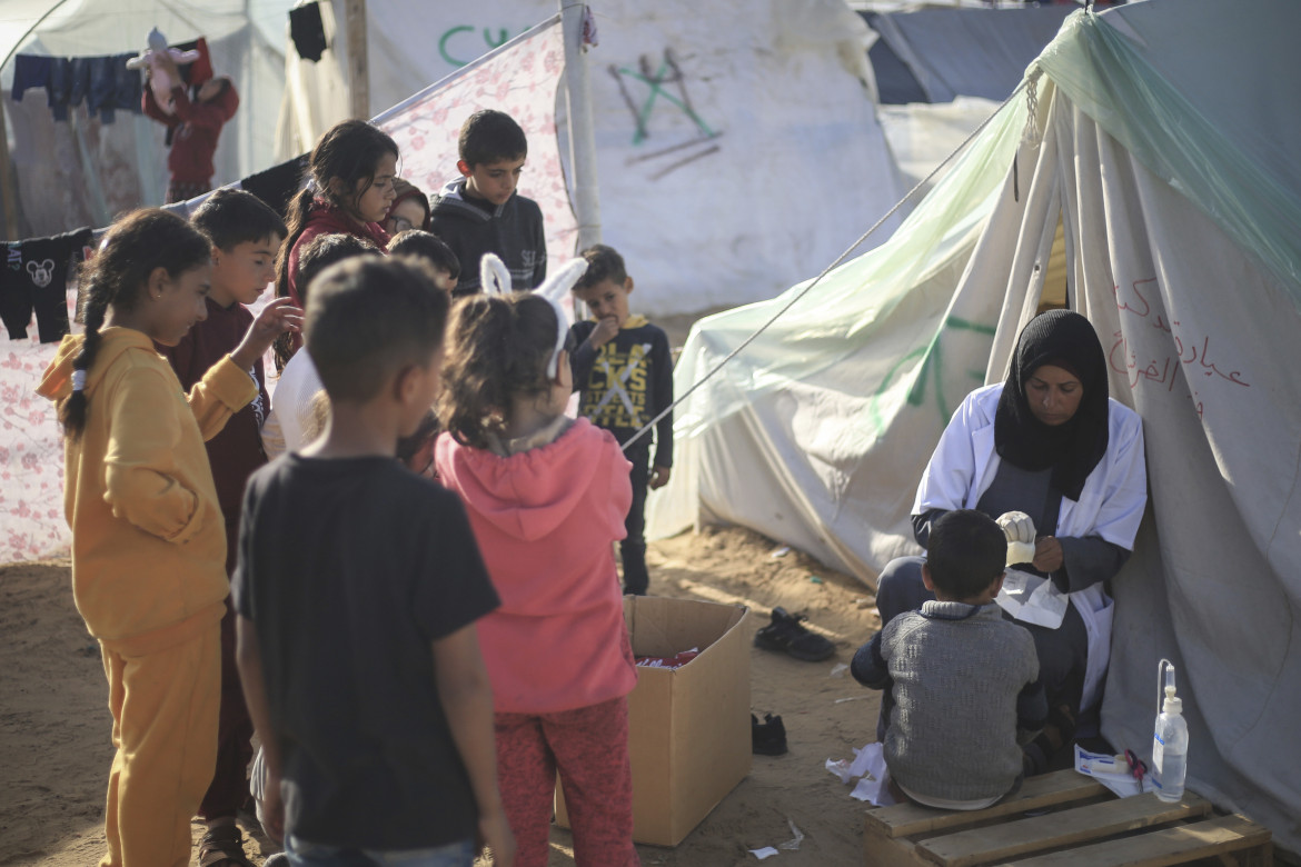 «Nessuno parla più di futuro»: il danno irreparabile alla salute mentale dei bambini a Gaza