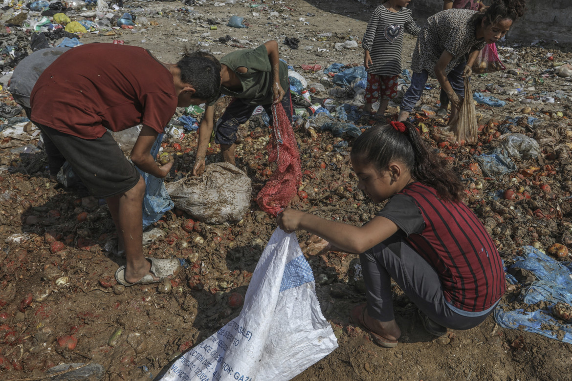 A Gaza muore anche la nostra umanità: fate passare gli aiuti