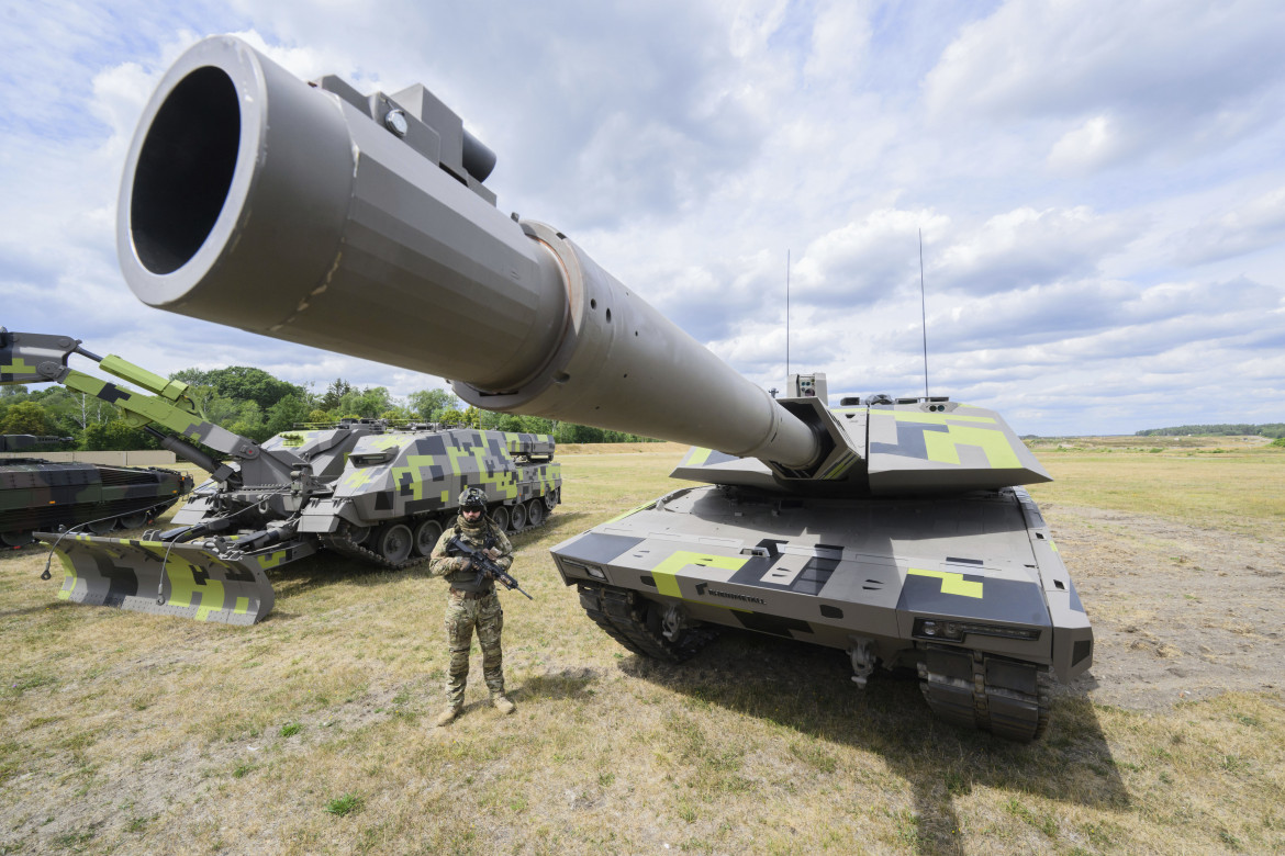 Un’imbarcata di panzer, affare da 20 miliardi sull’asse Roma-Berlino