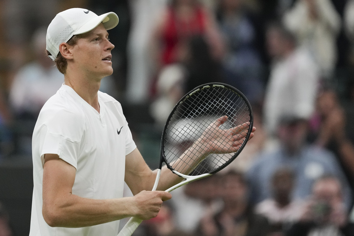 Jannik Sinner batte Yannick Hanfmann al primo round di Wimbledon 2024