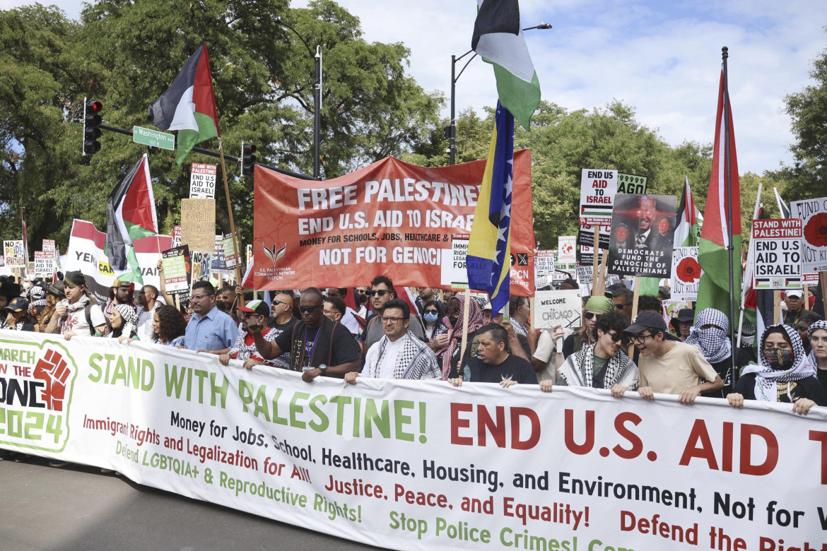 La protesta di lunedì contro la politica Usa in Palestina foto Ap