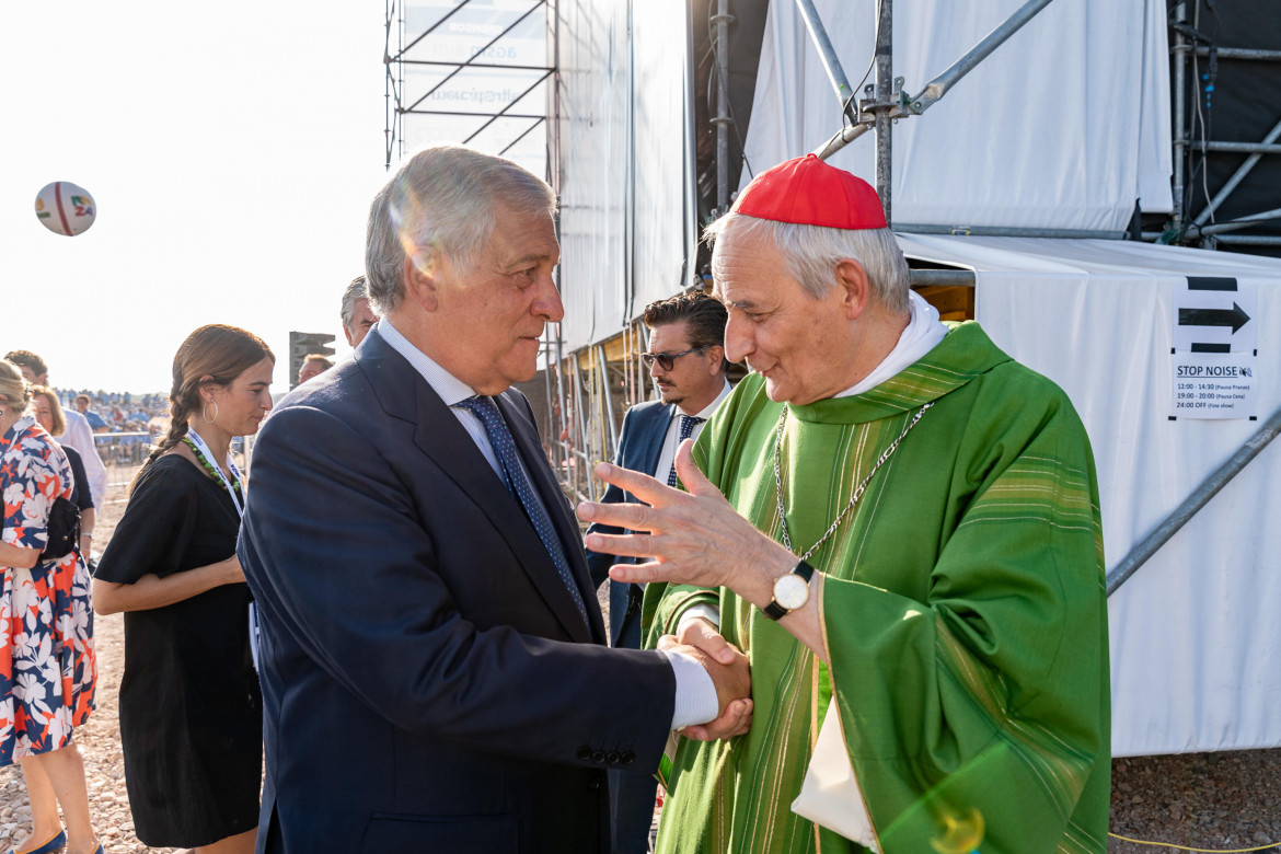 Autonomia e migranti, Lega contro la Chiesa: «Ospitateli in Vaticano»