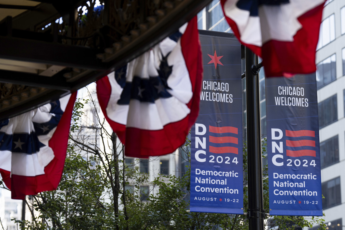 La presenza della DNC nelle strade di Chicago foto Ap