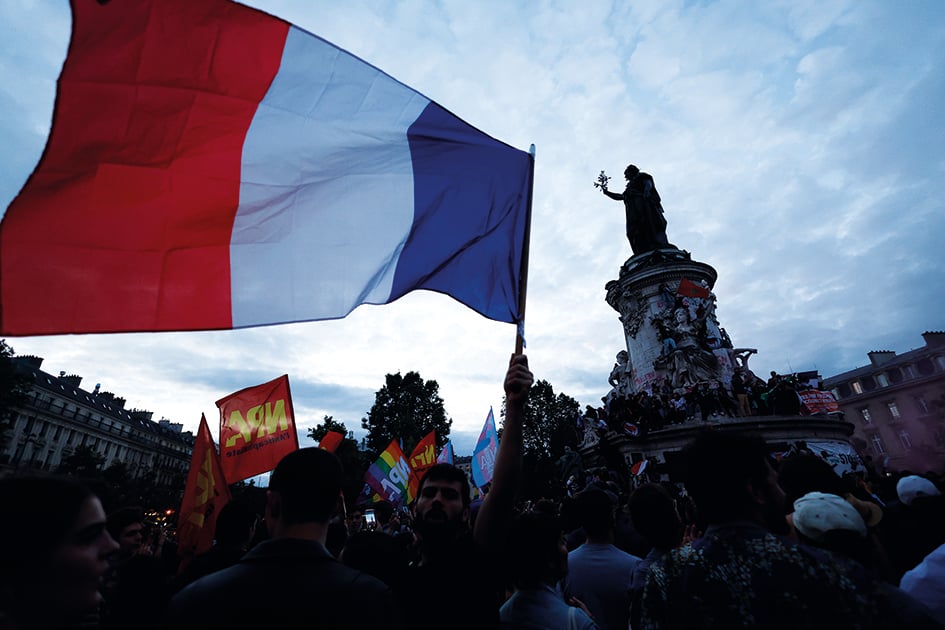 Parigi, in piazza il giorno della vittoria del Fronte Populaire Ap