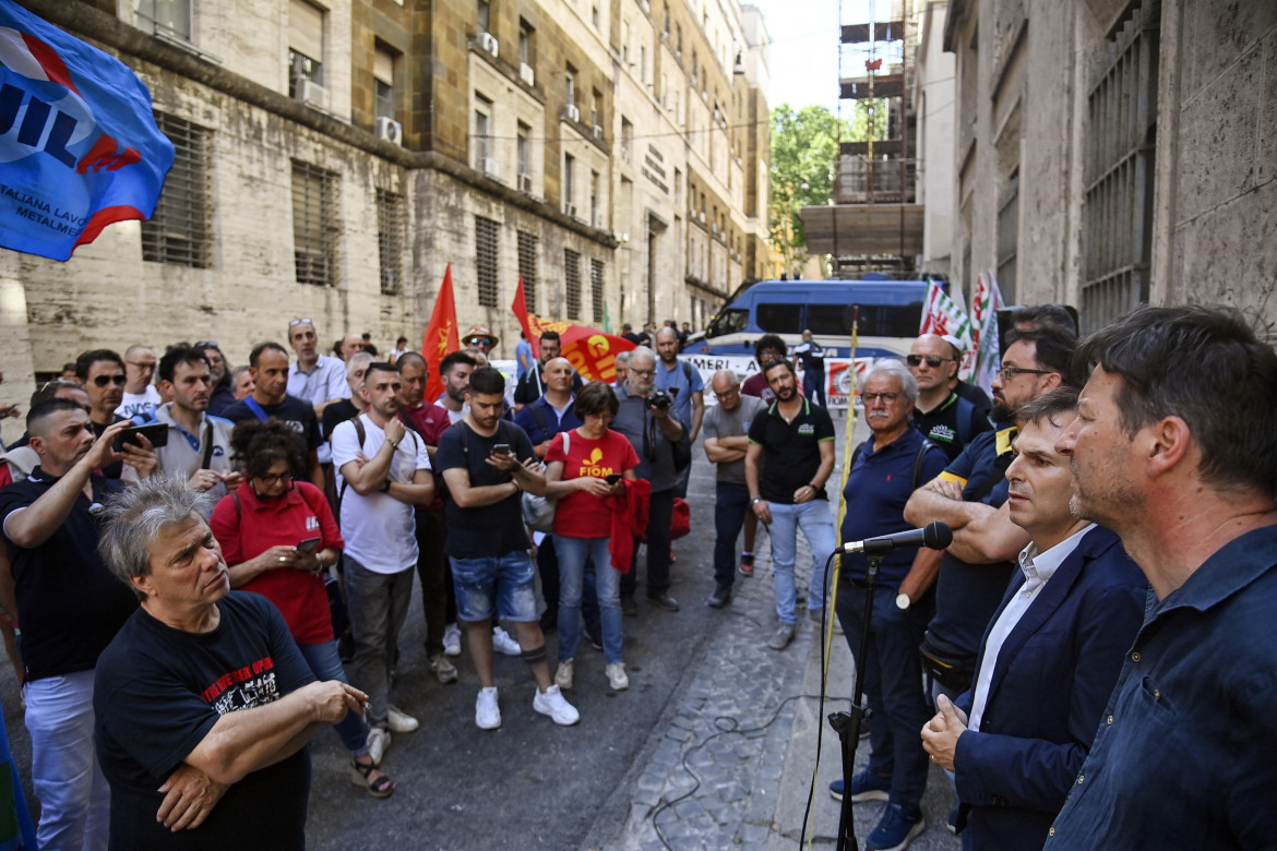 BredaMenarini, è il giorno della verità Al Mimit il governo deve fermare Seri