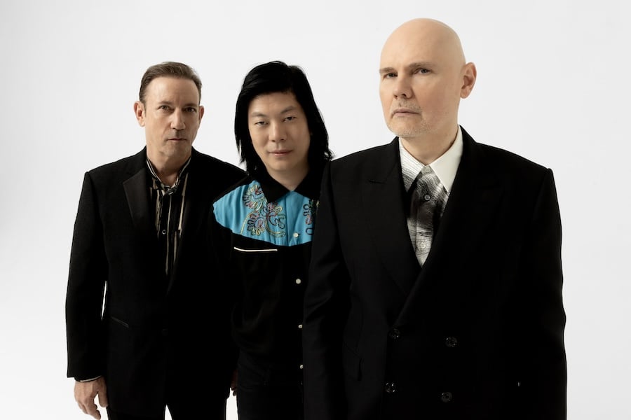 Billy Corgan & co. tra bassi, chitarre e misteriose distorsioniB