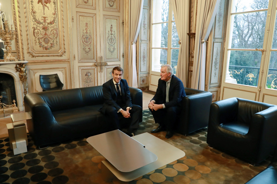 Incontro all’Eliseo tra Emmanuel Macron e Michel Barnier