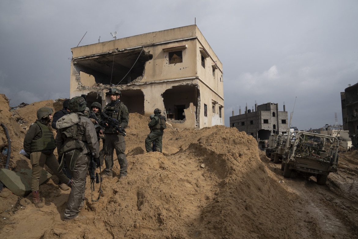 Soldati israeliani a Gaza foto Ap