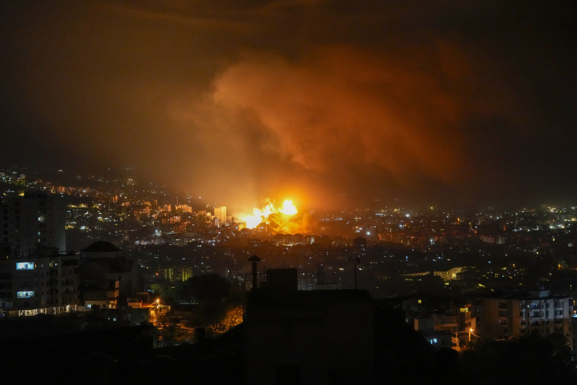 Bombardamenti israeliani a Beirut - Ap