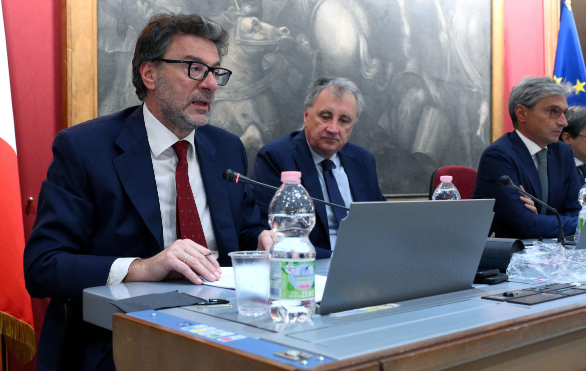 Giorgetti ammette: nel 2024 la crescita sarà sotto l’1%