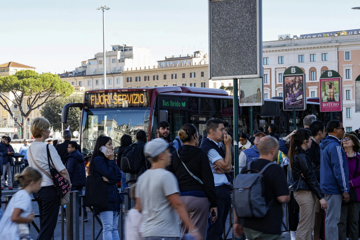 Tpl, i sindacati sfidano Salvini: 8 novembre sciopero e piazza