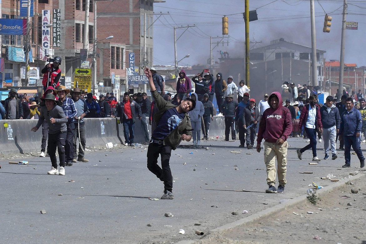 La Bolivia rischia grosso, lo scontro tra Morales e Arce passa alle fucilate