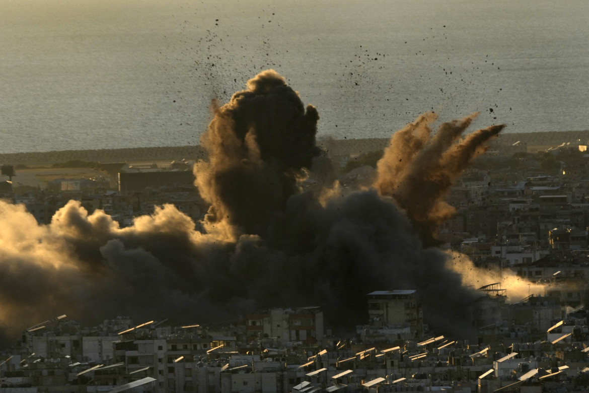 L'attacco israeliano a Dahiyeh, quartiere sud di Beirut, in Libano foto di Hussein Malla/Ap