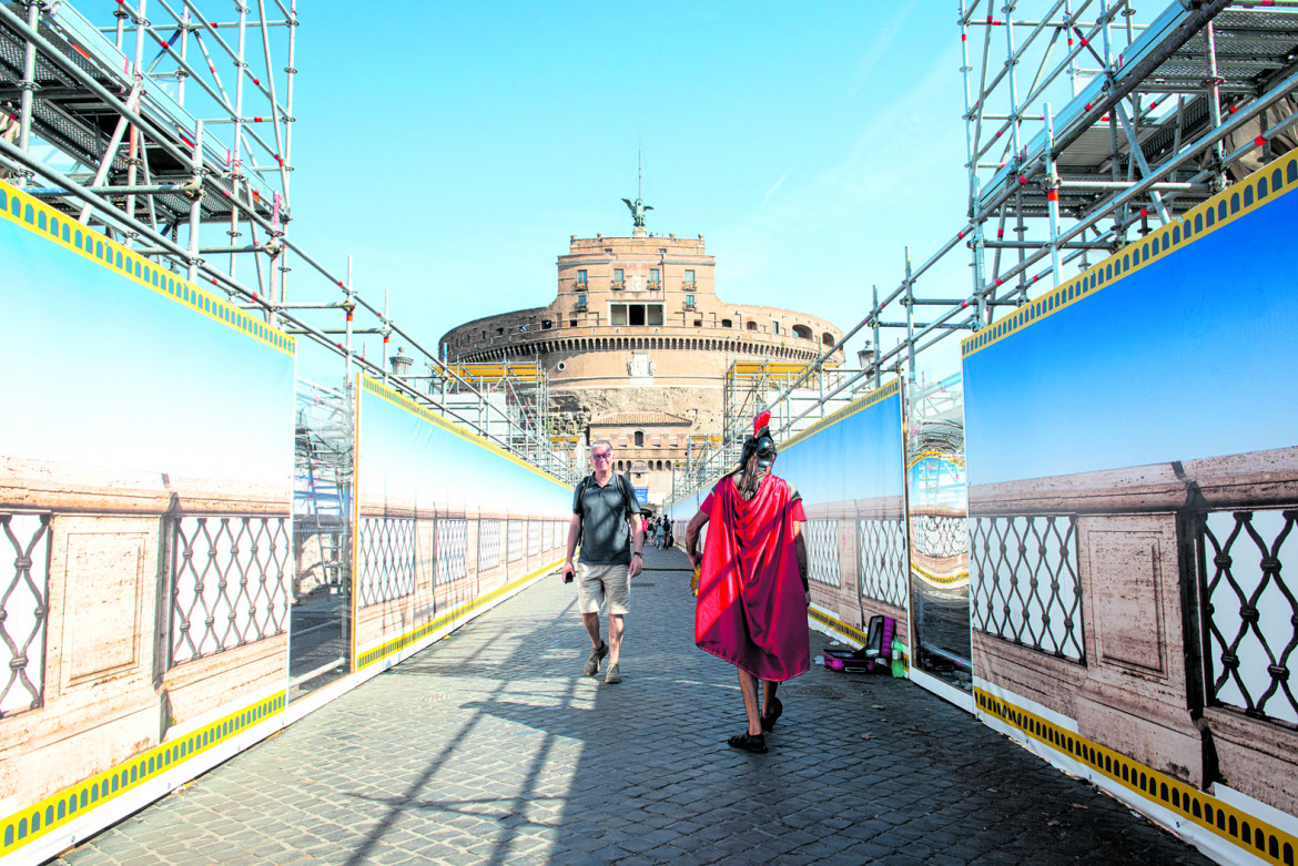 Lavori per il Giubileo nel centro di Roma