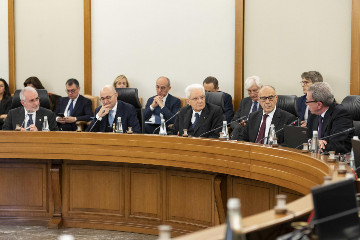 Il presidente della Repubblica, Sergio Mattarella, in occasione del plenum del Csm foto Ansa