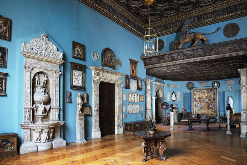 Parigi, Jacquemart-André, sala delle sculture del "musée italien" nello stato attuale, dopo gli interventi novecenteschi