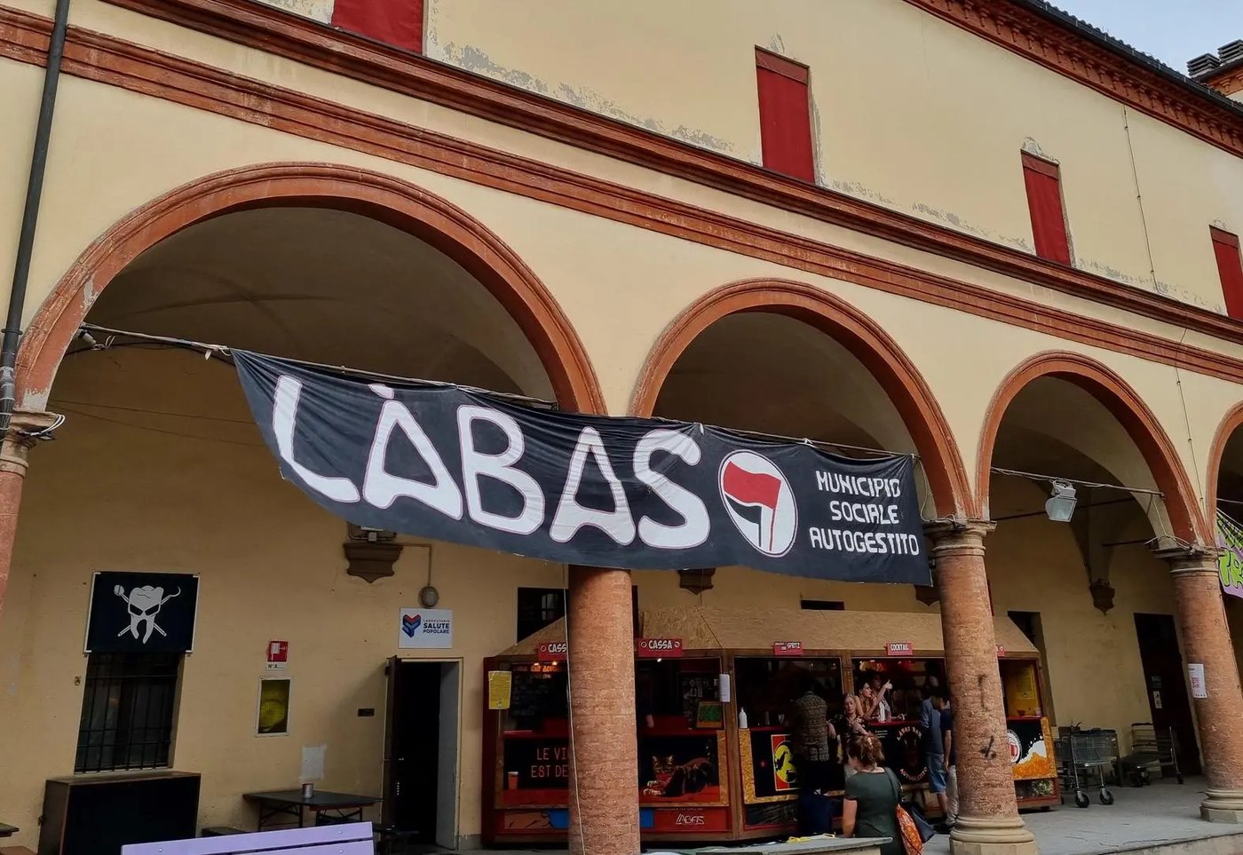 Il centro sociale Labas a Bologna