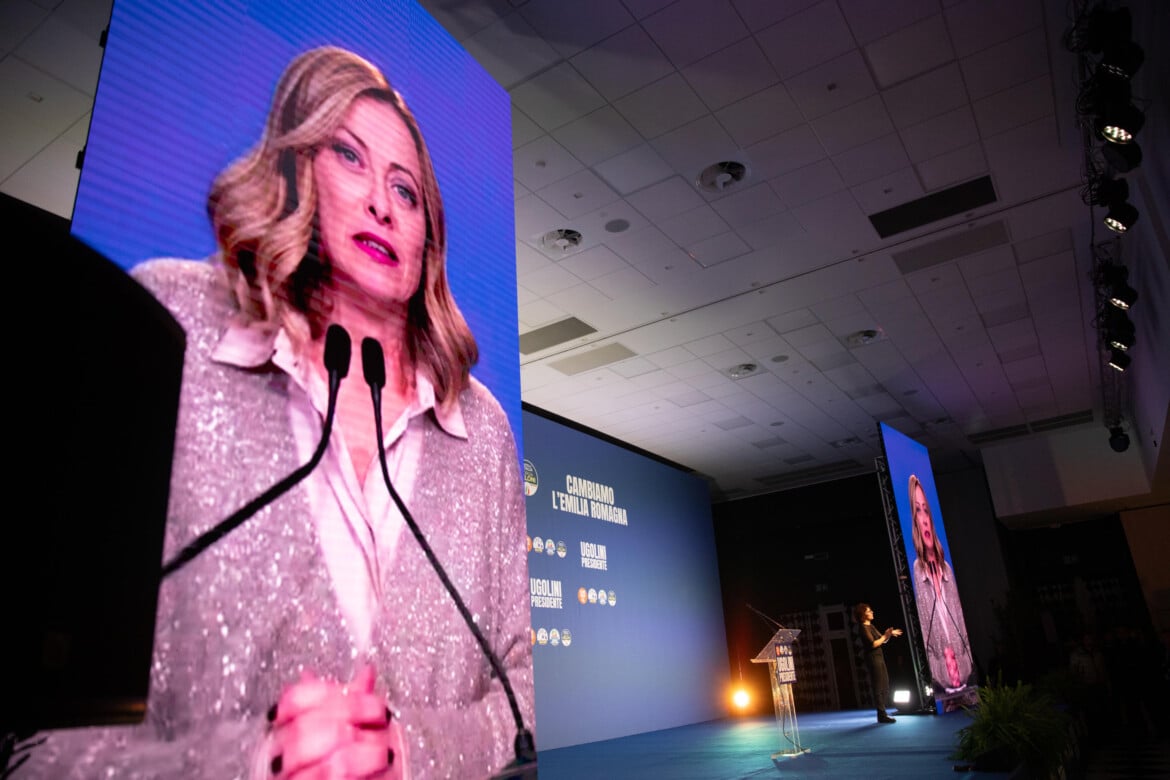 L'intervento della presidente del Consiglio, Giorgia Meloni, in occasione del comizio del centrodestra a Bologna a sostegno della candidata presidente dell'Emilia Romagna Elena Ugolini - foto Max Cavallari/Ansa