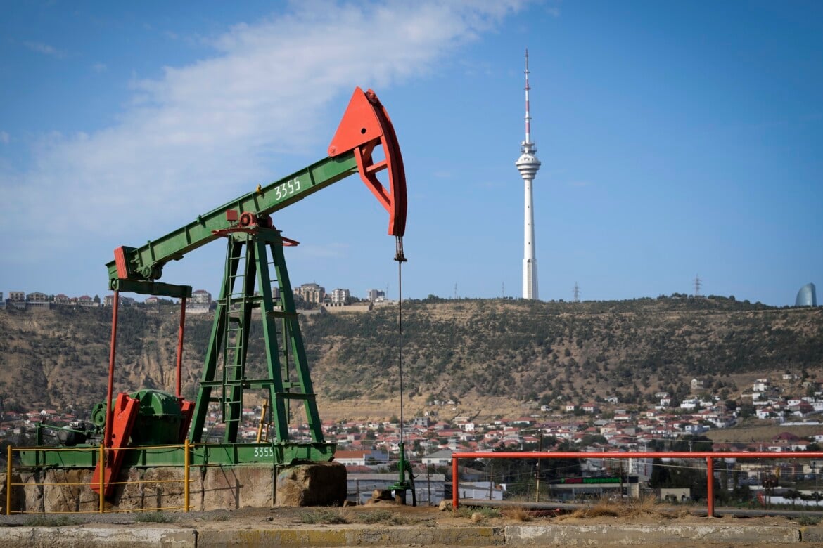 Un pozzo di petrolio a Baku, Azerbaigian