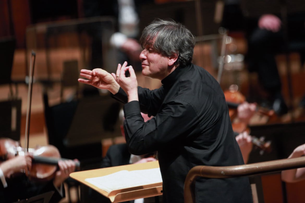 Sir Antonio Pappano dirige la London Symphony Orchestra al Barbican di Londra (Getty Images)