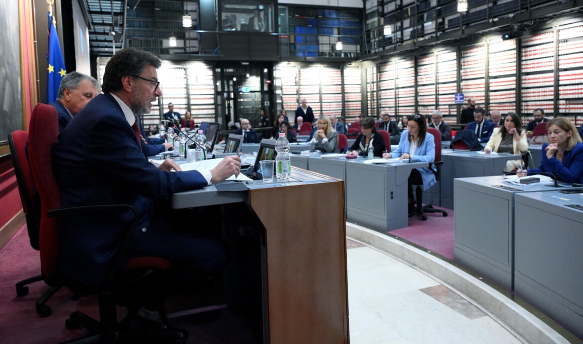 Un' audizione davanti le Commissioni Bilancio di Camera e Senato a Montecitorio foto Ettiore Ferrari/Ansa