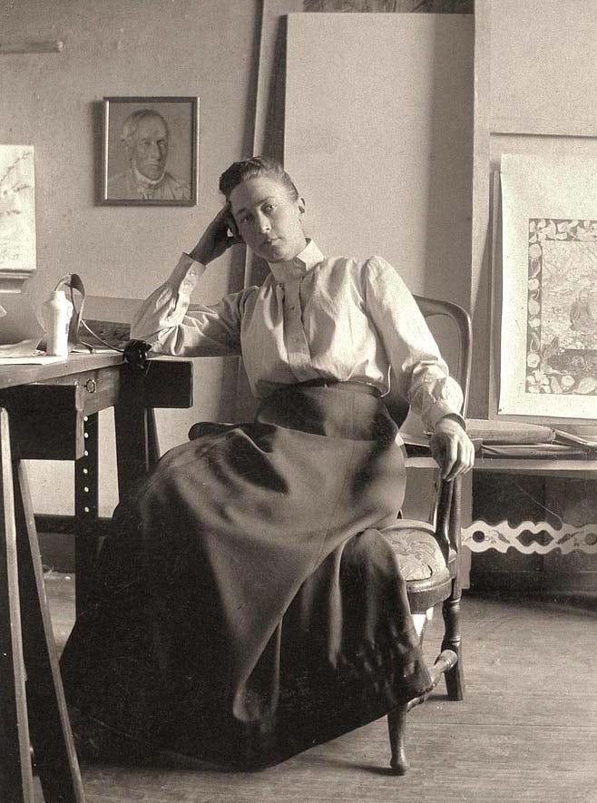 Hilma af Klint nel suo studio a Hamngatan, Stoccolma