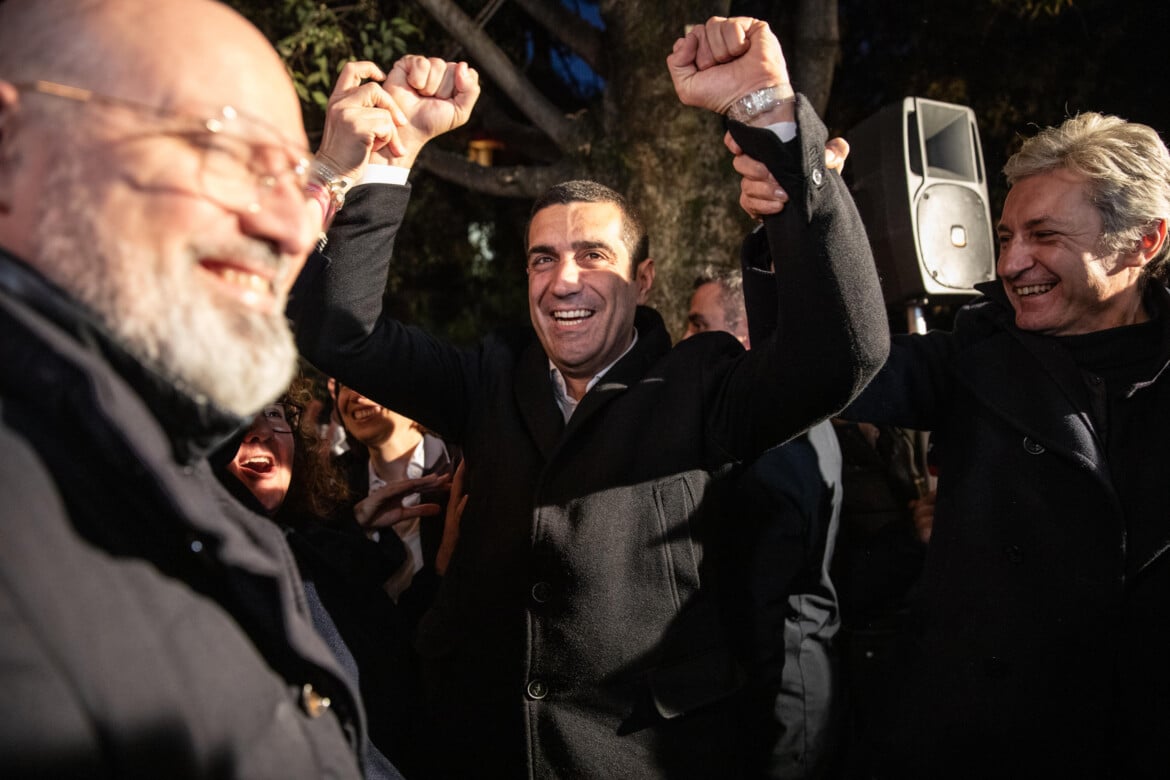 La vittoria di Michele de Pascale, candidato di centrosinistra alla presidenza dell'Emilia-Romagna foto Max Cavallari/Ansa