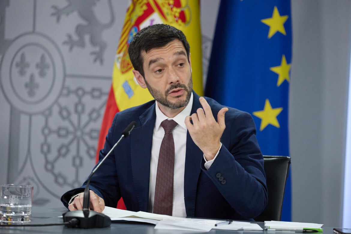 Spagna, il Ministro dei Diritti Sociali e dell'Agenda 2030, Pablo Bustinduy foto Ansa