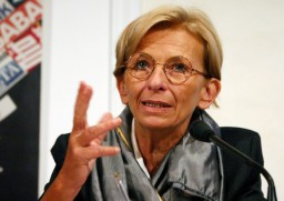 05pol1 emma bonino