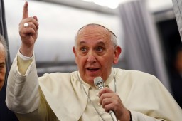 08pol1f01 bergoglio reuters