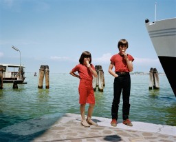 Charles H. Traub, kids in red with ice cream Venice 81  (Dolce_Via_24)