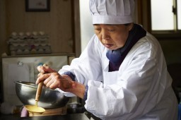 10VISSINaperturaAn-2015-Sweet-Red-Bean-Paste-Naomi-Kawase-03