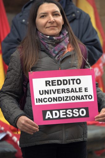 Firenze, in piazza per il reddito universale - foto aleandro biagianti b