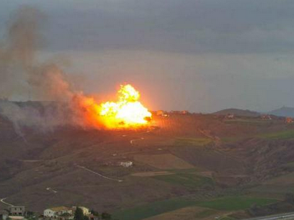 Abruzzo, esplode un gasdotto Snam. “Abbiamo sfiorato una strage”