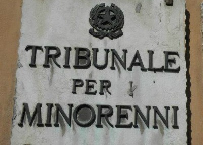 Sindrome da alienazione parentale, i giudici se ne lavano le mani: niente indagini, basta il consulente tecnico