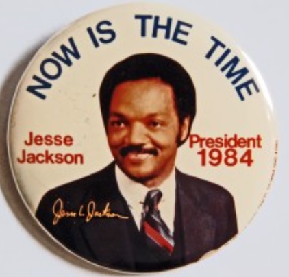 Spilla realizzata per la campagna presidenziale di Jesse Jackson dell'84