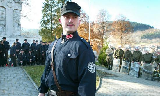Regionali in Slovacchia, occhi puntati sul governatore neofascista Kotleba