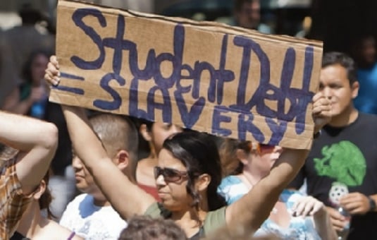 Paga per studiare: in Usa è scoppiata la bolla dei prestiti agli studenti
