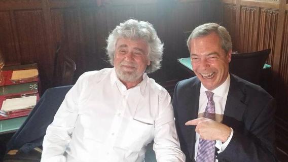 Nasce nel segno dell’estrema destra il gruppo europeo di Grillo e Farage