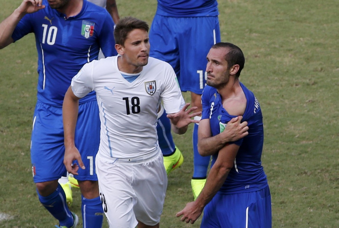 italia uruguay mondiali calcio brasile 2014 reuters 11