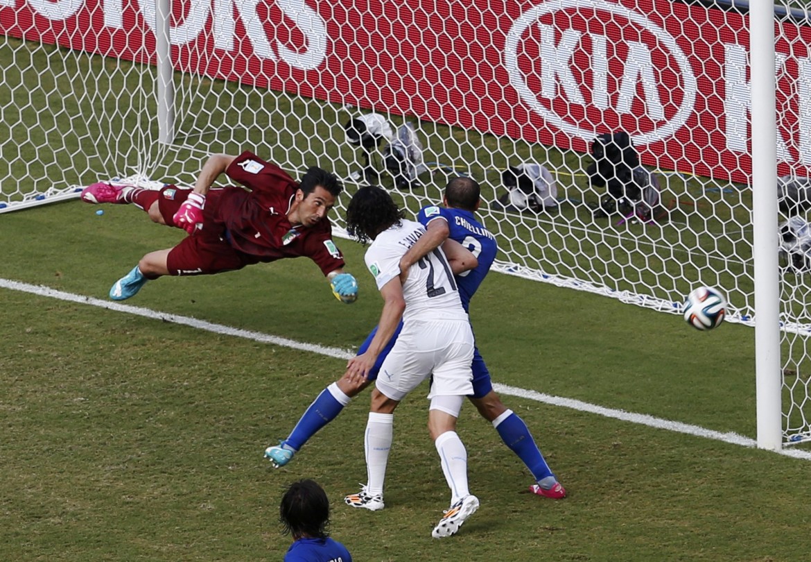 italia uruguay mondiali calcio brasile 2014 reuters 14
