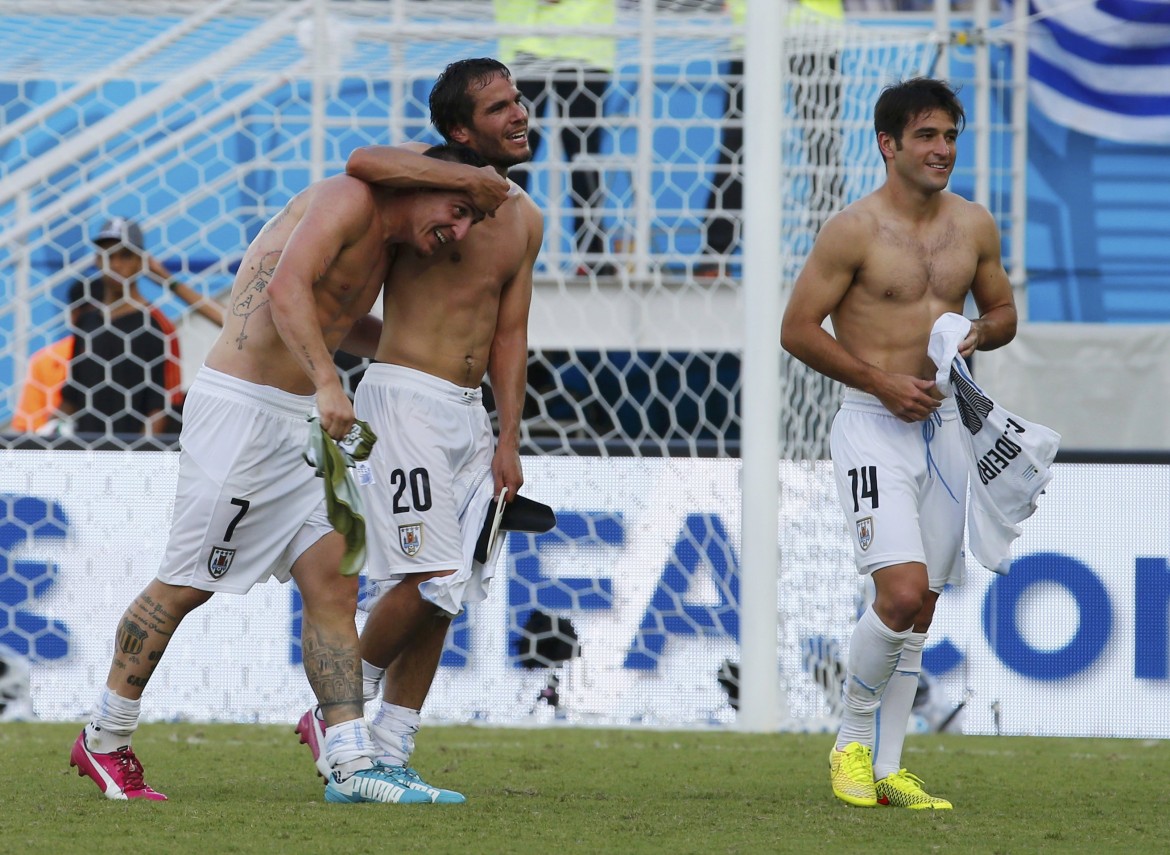 italia uruguay mondiali calcio brasile 2014 reuters 3