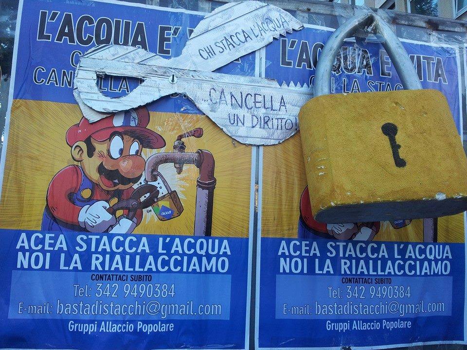 Sciopero sociale Roma, Picchetto davanti a Acea. Super Mario entra in azione per il riallaccio delle utenze