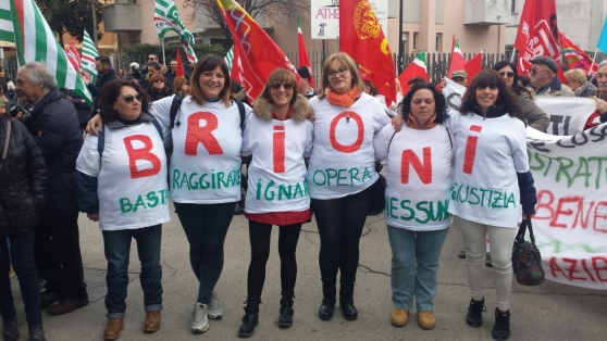 Brioni dichiara 400 esuberi. In mille protestano a Pescara