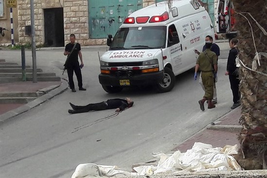 Esecuzione sommaria di un palestinese a Hebron